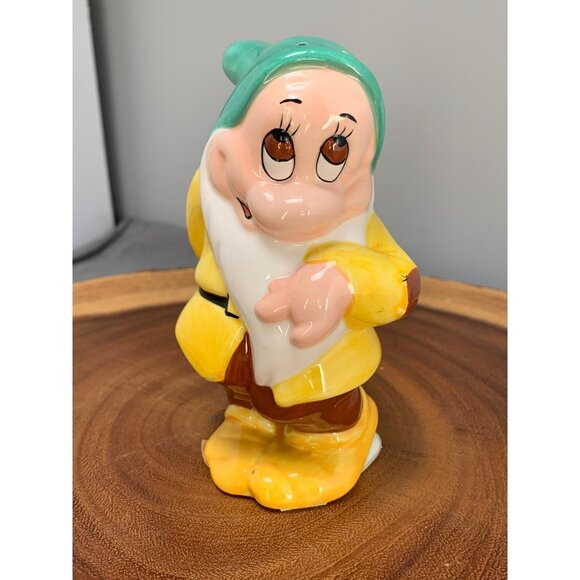 Vintage Treasure Craft Snow White Bashful Dwarf Salt & Pepper Shaker - Picture 1 of 10